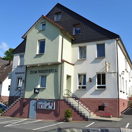 Landhotel Zum Niestetal المظهر الخارجي الصورة