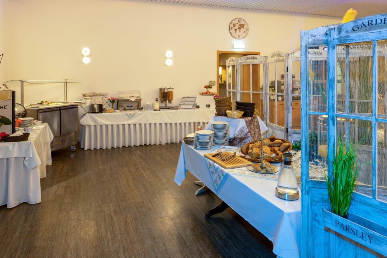 Landhotel Zum Niestetal المظهر الخارجي الصورة